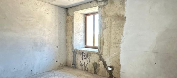 5 rooms Apartment in Siena, Italy No. 289102 9