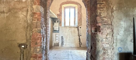 5 rooms Apartment in Siena, Italy No. 289102 4
