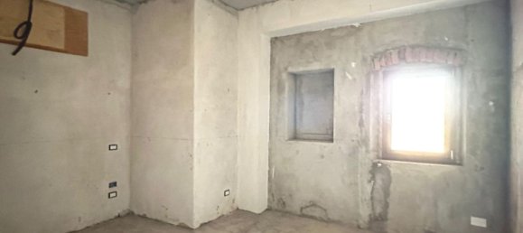 5 rooms Apartment in Siena, Italy No. 289102 10