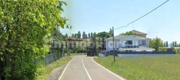 1 room Commercial property in Castelfranco Emilia, Italy No. 317431 7