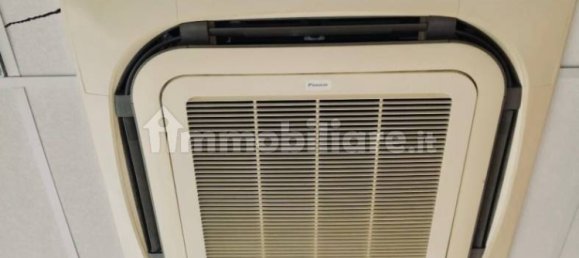 Propiedad comercial de 2 habitaciónes en Albignasego, Italy No. 321710 7