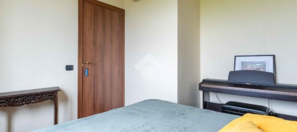 Casa de 3 habitaciónes en Cusago, Italy No. 340376 11