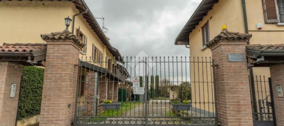 Casa de 3 habitaciónes en Cusago, Italy No. 340376 28