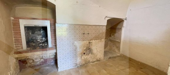 Дом с 5 комнатами в Конверсано, Италия № 29397 9