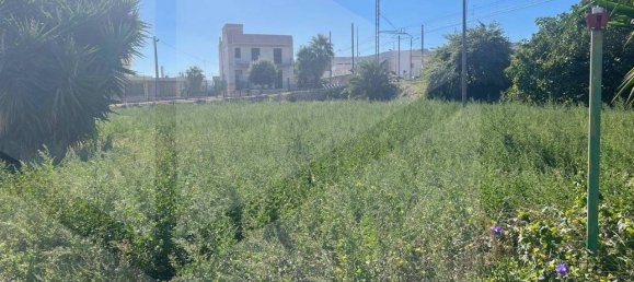 Дом с 5 комнатами в Конверсано, Италия № 29397 6