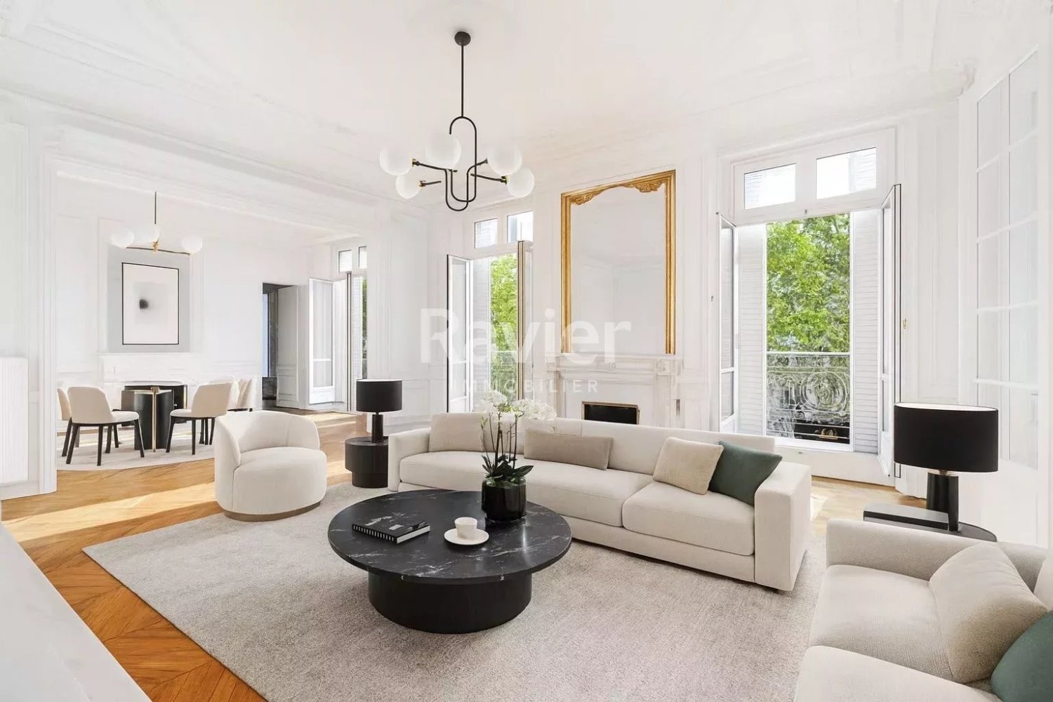 Apartamento de 7 habitaciónes en Paris, France No. 349592