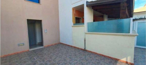 4-salle Appartement à Lecce, Italy No. 183433 6