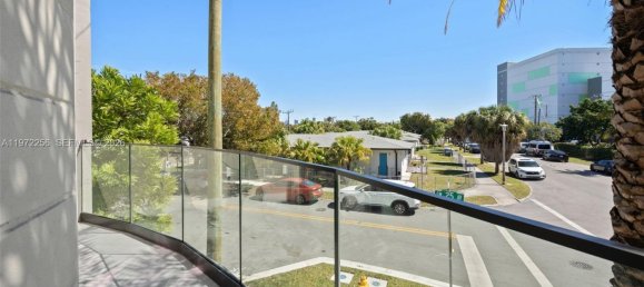 3 bedrooms Duplex for sale in Miami, Miami-Dade, Florida, USA № 614438 9