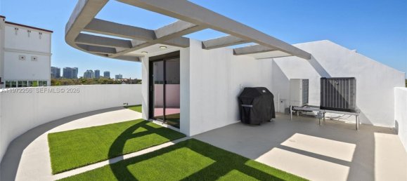 3 bedrooms Duplex for sale in Miami, Miami-Dade, Florida, USA № 614438 17