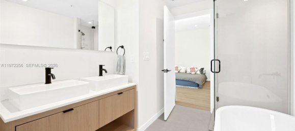 3 bedrooms Duplex for sale in Miami, Miami-Dade, Florida, USA № 614438 13