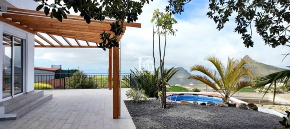 3 Schlafzimmer Haus in Adeje, Spain, Nr. 135418 2