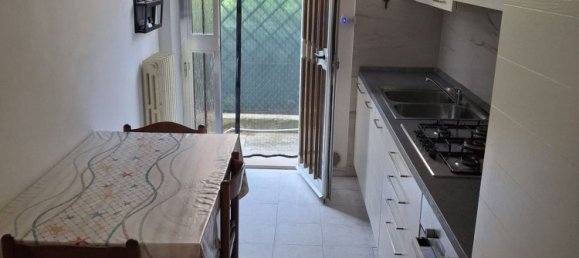 Дом с 2 комнатами в Чивитанова Марке, Италия № 277530 5