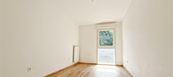 2 bedrooms Apartment in Nantes, France No. 299921 3