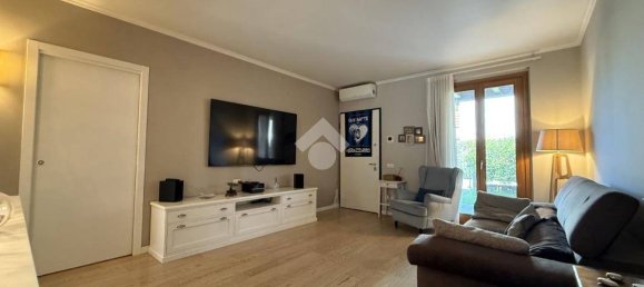 2 bedrooms Apartment in Scanzorosciate, Italy No. 257435 4