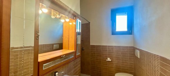 2 bedrooms Apartment in Siena, Italy No. 109218 9