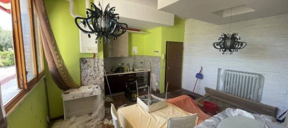 3 rooms Apartment in Montescudo Monte Colombo, Italy No. 11450 2
