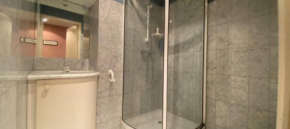 3 bedrooms Apartment in Yvelines, France No. 130384 10