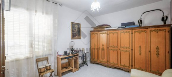 4 Schlafzimmer Haus in Noto, Italy, Nr. 136493 17