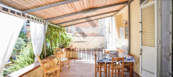 4 Schlafzimmer Haus in Noto, Italy, Nr. 136493 8