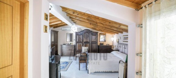 4 Schlafzimmer Haus in Noto, Italy, Nr. 136493 27