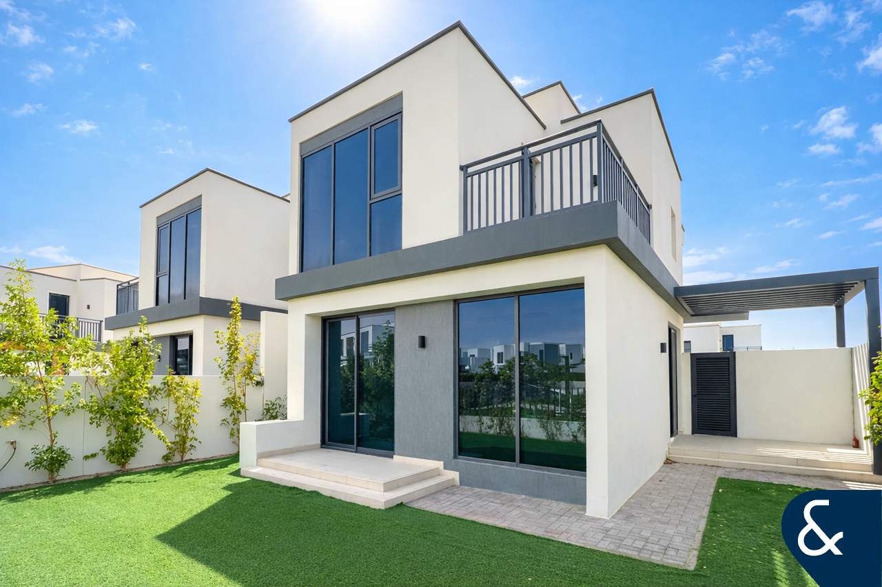 Villa T4 em Dubai Hills Estate, UAE N.º 110412