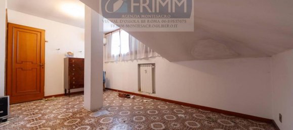 3 rooms Penthouse in Rome, Italy No. 43460 23