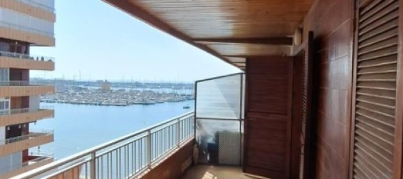 Apartamento de 3 dormitorios en Torrevieja, Spain No. 146801 4