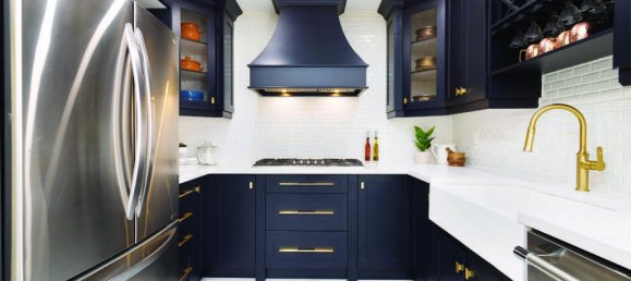 6 bedrooms House in Mississauga, Canada No. 922 10