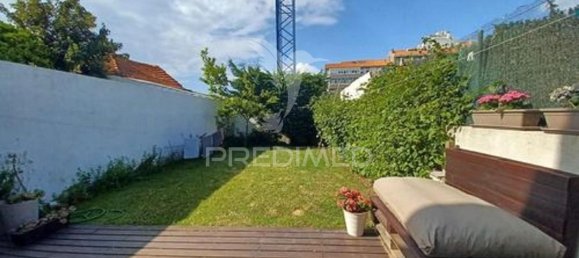 3 bedrooms House in Porto, Portugal No. 137391 5