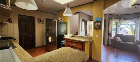 Дом с 3 спальнями в Гресия, Коста-Рика № 227 3