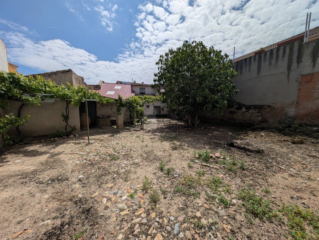 Grundstück in Madrid, Spain 385m², Nr. 167805