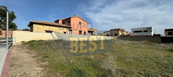 547m² Land in La Lastrilla, Spain No. 106987 3