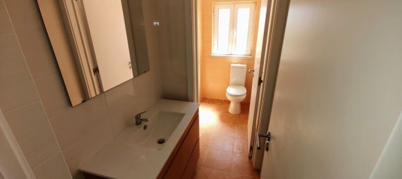 4 chambres Maison de ville à Almada, Portugal No. 132746 4