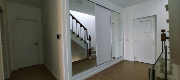 4 chambres Maison de ville à Almada, Portugal No. 132746 3