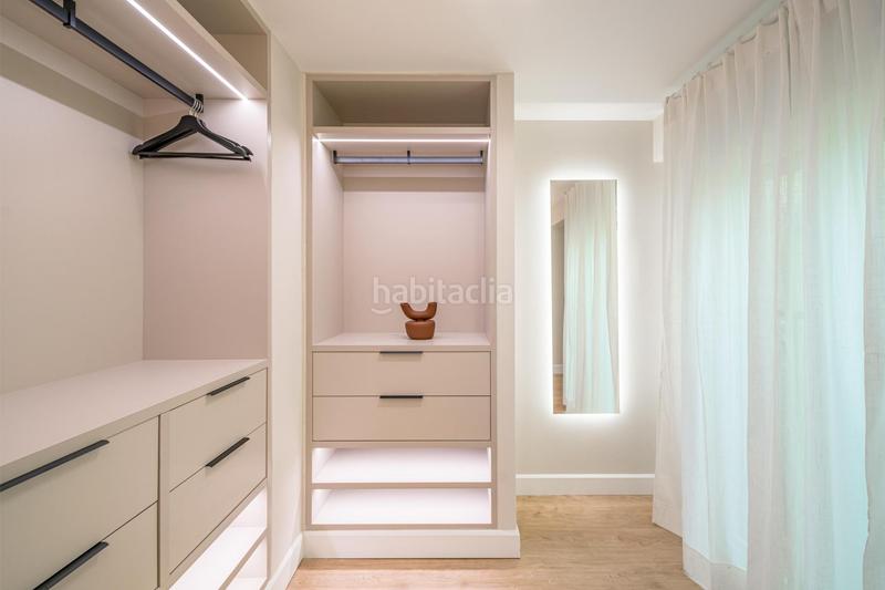 Дуплекс с 4 спальнями в Мадрид, Испания № 124149