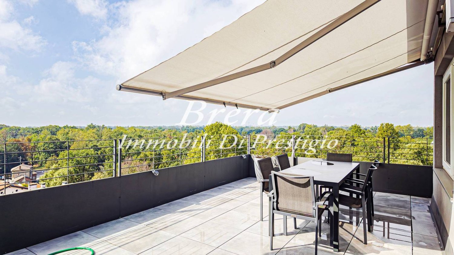 Пентхаус с 3 спальнями в Монца, Италия № 330981