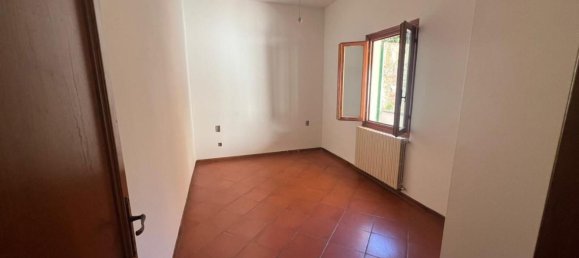 Apartamento de 3 divisões em Empoli, Italy N.º 110894 8