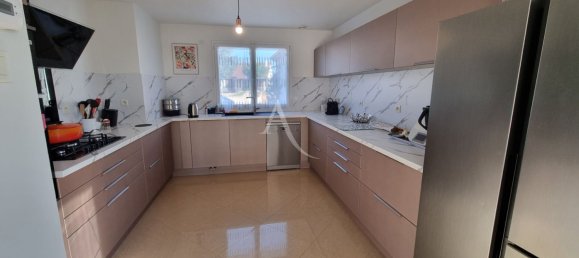 5 غرف نوم منزل في Saint-Ouen, France رقم 225731 7