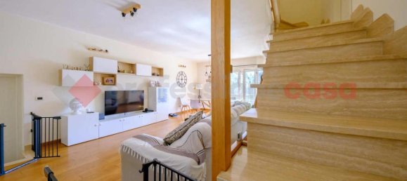 5 rooms House in Livorno, Italy No. 156115 13