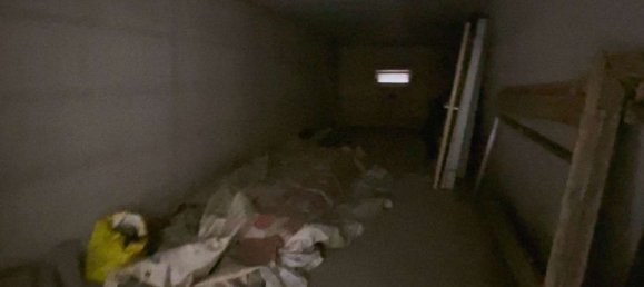 28m² Garage in Cura Carpignano, Italy No. 183904 5