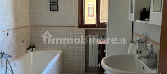Apartamento de 2 dormitorios en Perugia, Italy No. 145030 20