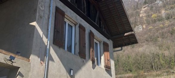 3 bedrooms House in Freterive, France No. 193695 2