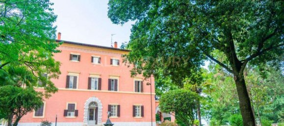 38 bedrooms Villa in Perugia, Italy No. 491 5