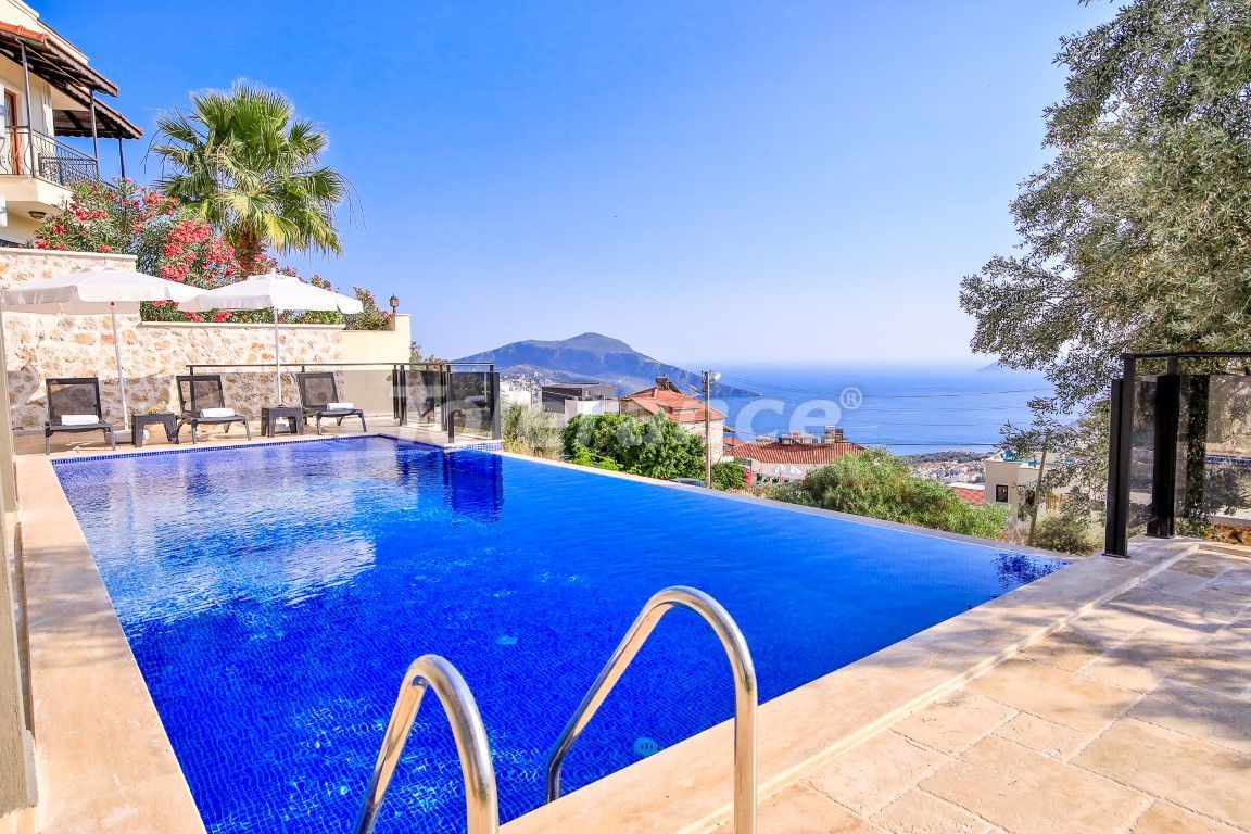 Villa 5+1 in Kalkan, Turkey No. 12209