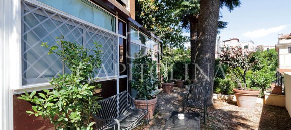 3 bedrooms Apartment in Rome, Italy No. 197213 17