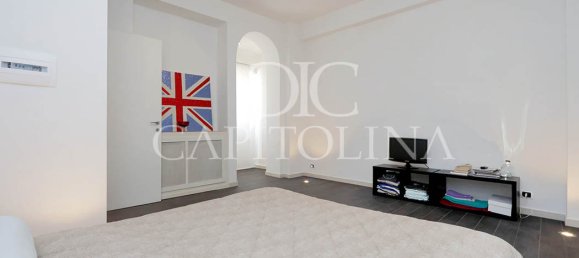 3 bedrooms Apartment in Rome, Italy No. 197213 4