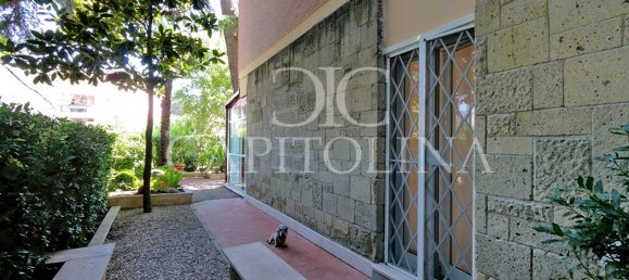 3 bedrooms Apartment in Rome, Italy No. 197213 15