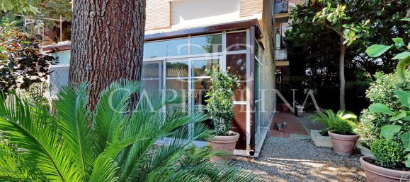 3 bedrooms Apartment in Rome, Italy No. 197213 14