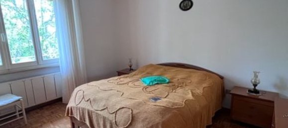 6 rooms Apartment in Jesi, Italy No. 86082 10