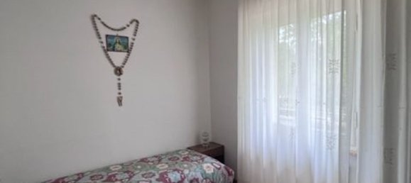 6 rooms Apartment in Jesi, Italy No. 86082 11